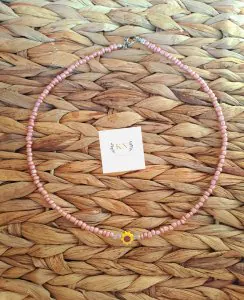 قلادة من الخرز