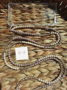 تعليقة هاتف طويلة