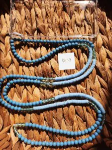 تعليقة هاتف طويلة