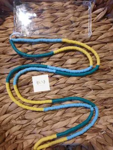 تعليقة هاتف طويلة